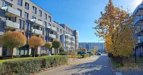 Apartament 2-pokoje z ogródkiem, komórką i garażem