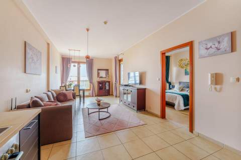 Apartament z miejscem postojowym w hali garażowej pod budynkiem