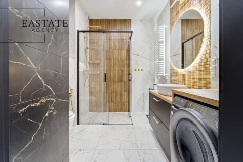 Piękny apartament w Pierwszej Dzielnicy