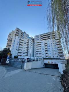 2 pokoje 43,5 m2, budynek z basenem Pelikan,Rataje