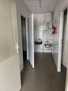 Na wynajem lokal 100m2 przy galerii Ostrovia