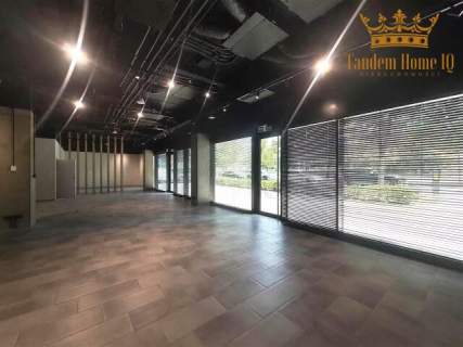 Do wynajęcia lokal usługowy 222m2 na bliskiej Woli na parterze...