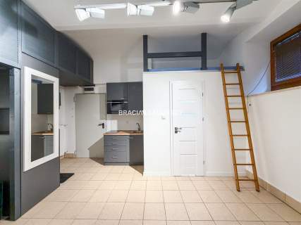 Lokal użytkowy / 22 m / Lubicz / centrum