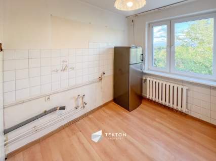 42,3 m 2 pokoje Balkon Blisko SKM