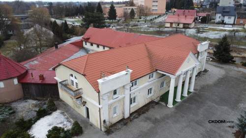 Pałac Łazienkowski centrum Staszowa