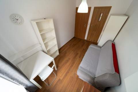 Młynarska 9, Bałuty, studio przy Placu Kościelnym