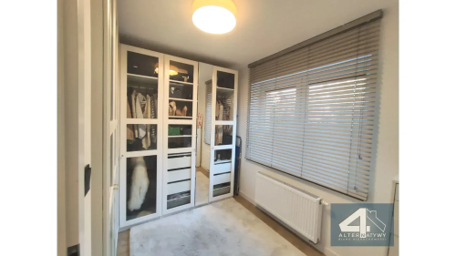 Dwupoziomowy apartament z dużym ogrodem