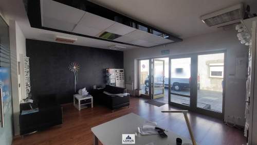 Lokal handlowo-usługowy 100 m2 parter