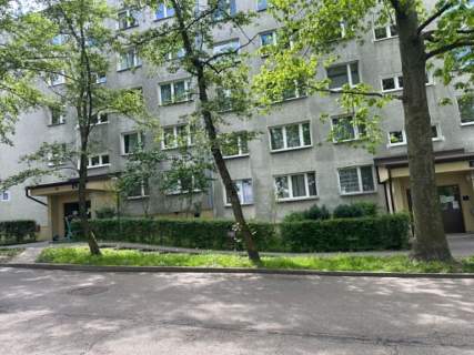 Kawalerka z dużym balkonem i widokiem na zieleń