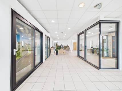 Idealny na Biuro, Salon   120 m przy Pasterniku