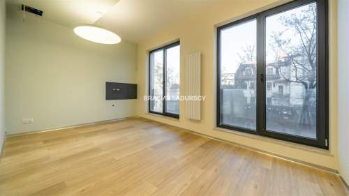 Lokal wykończony/ 108m2/ świetna lokalizacja