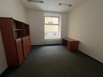 Do wynajęcia lokal na parterze przy Krakowskiej