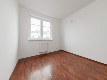Jasne i przestronne 3 pok, z miejscem postojowym