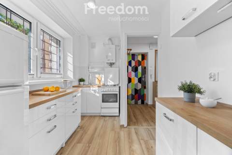 2 pokoje po remoncie Balkon 220 m do PKP