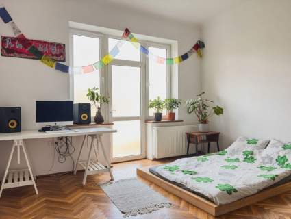 Klimatyczna kamienica pl. Szambeka, 2 piętro