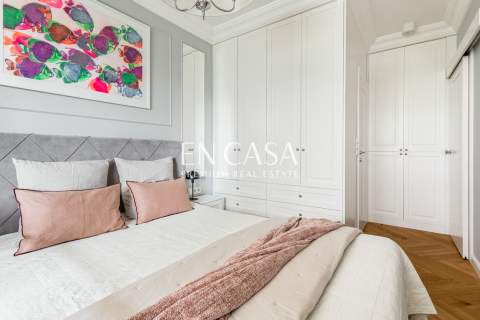 Nowoczesny apartament z dużym tarasem na Woli