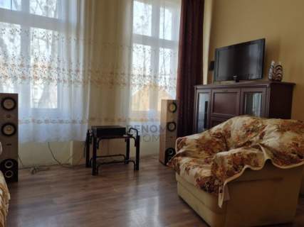 Atrakcyjne mieszkanie w pięknej zieleni/2 piętro