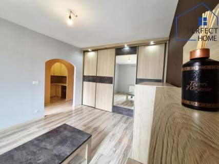 Mieszkanie Po remoncie do wprowadzenia,niskie koszty Utrzymania,balkon
