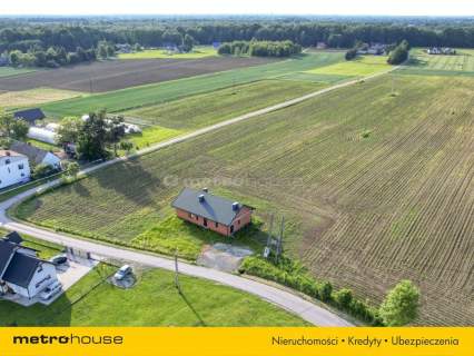Nowy dom parterowy 115 m2 w spokojnym miejscu.