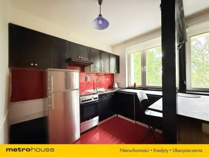 3 pokoje, duży balkon, blisko metro Imielin 600m