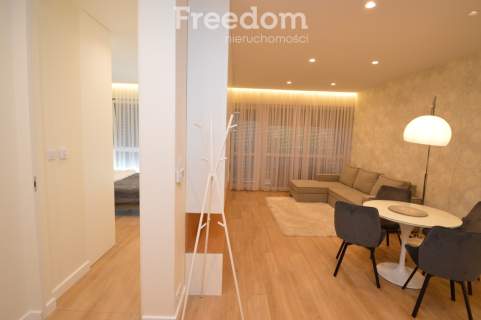 Apartament 2pok. w Apartamentowcu Oleander House