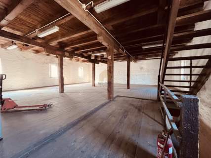 Dawny zakład produkcyjny/Trzebnica/600m2 lokal/800