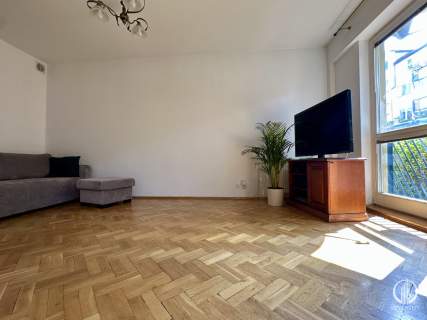 Trzypokojowe mieszkanie z garażem i tarasem KABATY