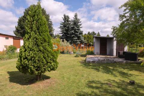 Działka ROD 300 m z murowanym domkiem 