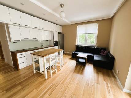 Kabaty 4 pokoje 2 łazienki balkon 14 m metro 8 min