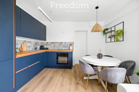 3 pokoje po generalnym remoncie balkon