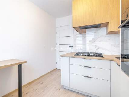 Świeżo wyremontowane 2 pokoje w centrum