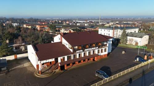 Hotel z restauracją na sprzedaż - dobra ekspozycja