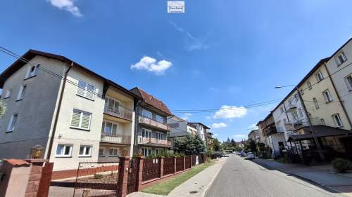 Dom Busko-Zdrój , czysty , suchy , sprawny , bardzo zadbany .