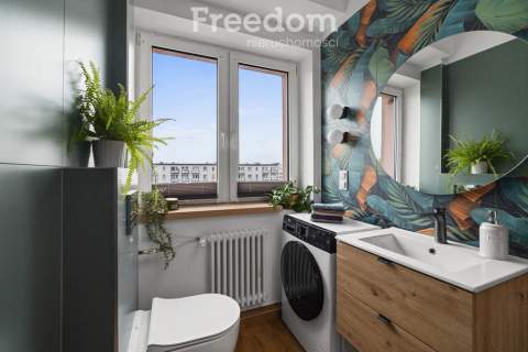 3 pokoje po generalnym remoncie balkon