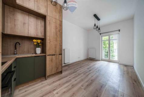 Mieszkanie balkon kamienica winda Stare Miasto