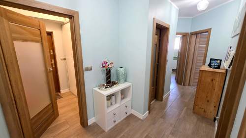 Dom wolnostojący 173,5 - 926m2 5 pokoi garaż antresola ogród