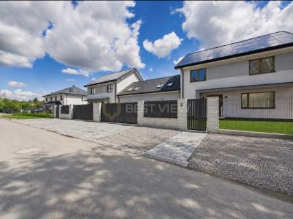 Dom 200 m2/duża działka / 2-stanowiskowy garaż /