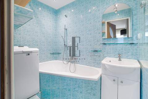 3 pokoje balkon dwustronne KW parking