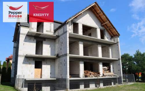 Apartamentowiec nad morzem z potencjałem - Karwia