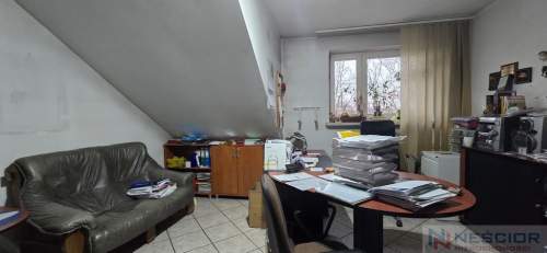 Sprzedam dwupoziomowe mieszkanie 80m2-Centrum