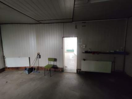 Lokal handlowo-usługowy 82 m sklep, biuro lub mieszkanie