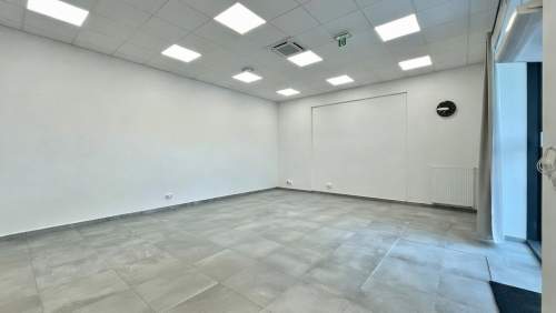 CARPATIA - Lokal 103 m - parter szklana witryna