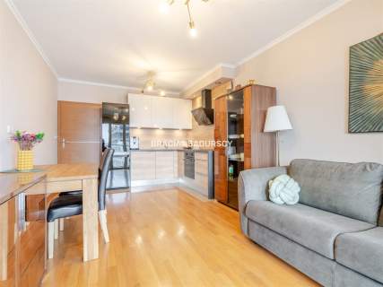 Nowoczesny apartamentowiec w centrum miasta