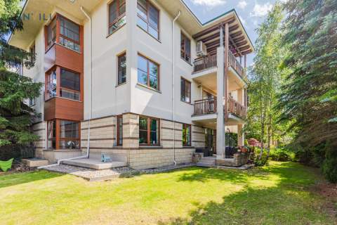 Apartament z prywatnym ogrodem 341 m