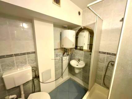 Kawalerka na wynajem 27m2 Balkon
