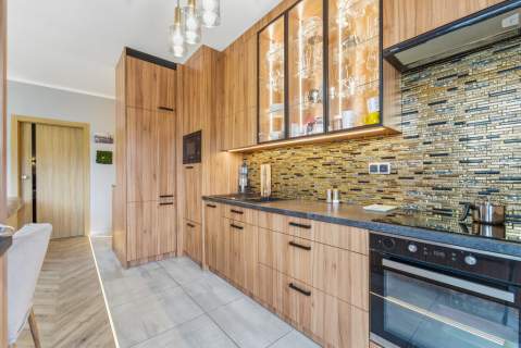 3 POKOJE BLISKO WSZYSTKIEGO 57 M2 KATOWICE WITOSA