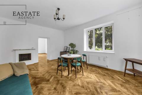 Klimatyczne mieszkanie w kamienicy Stare Bielany