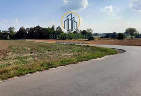 Działka przy drodze wojewódzkiej