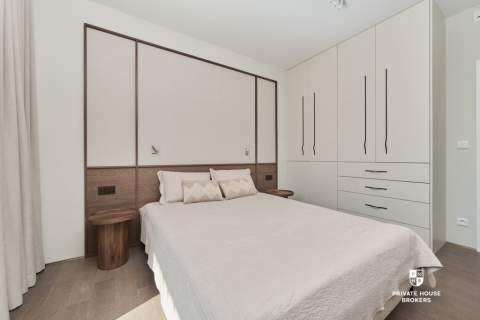 Trzypokojowy apartament z dużym tarasem przy parku