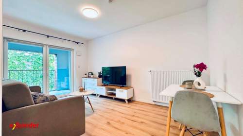 Pierwszy najem/Centrum/Apartamentowiec/Balkon
